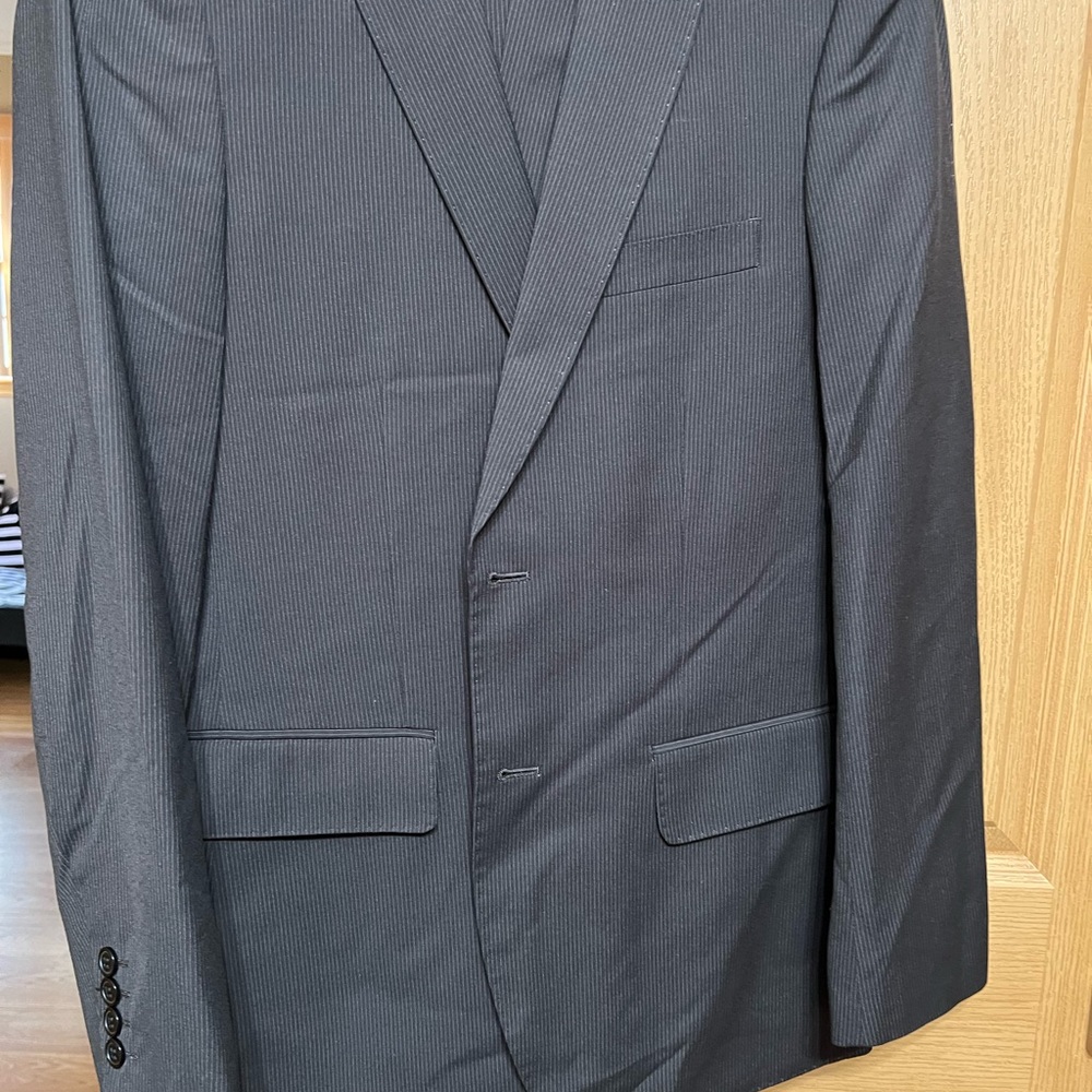 H&M size 38R pants size 33 like new